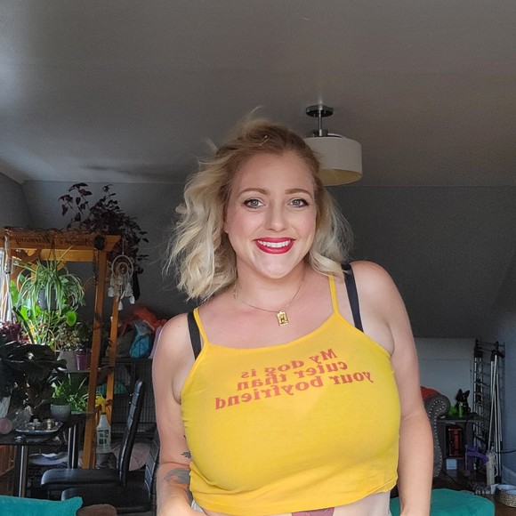 Meet your Posher, Adrianna - Picture 1 of 1
